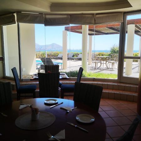 Cape Town Family Beachfront Apartment Leisure Bay ภายนอก รูปภาพ