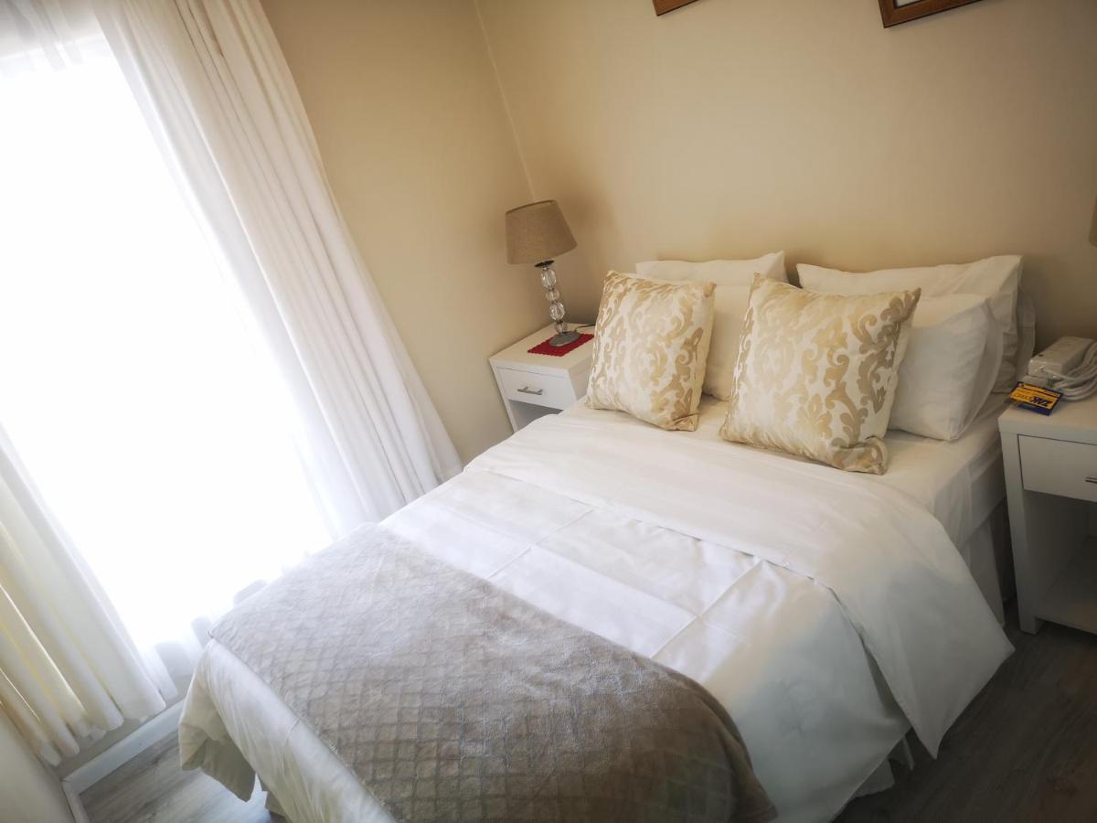 Cape Town Family Beachfront Apartment Leisure Bay ภายนอก รูปภาพ