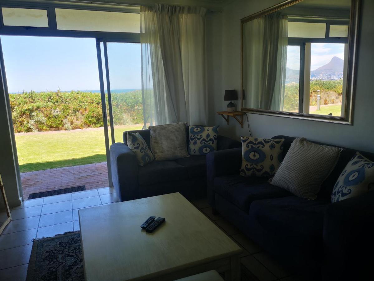 Cape Town Family Beachfront Apartment Leisure Bay ภายนอก รูปภาพ