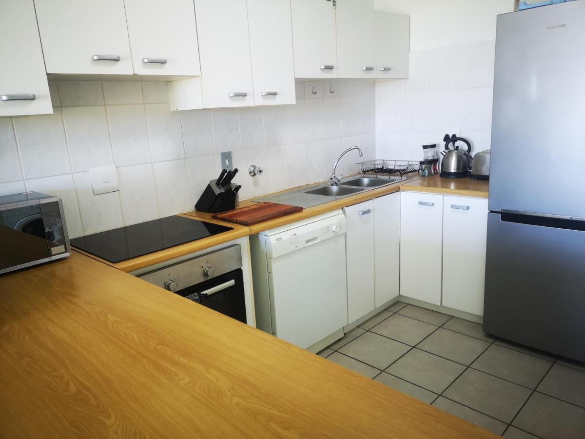 Cape Town Family Beachfront Apartment Leisure Bay ภายนอก รูปภาพ